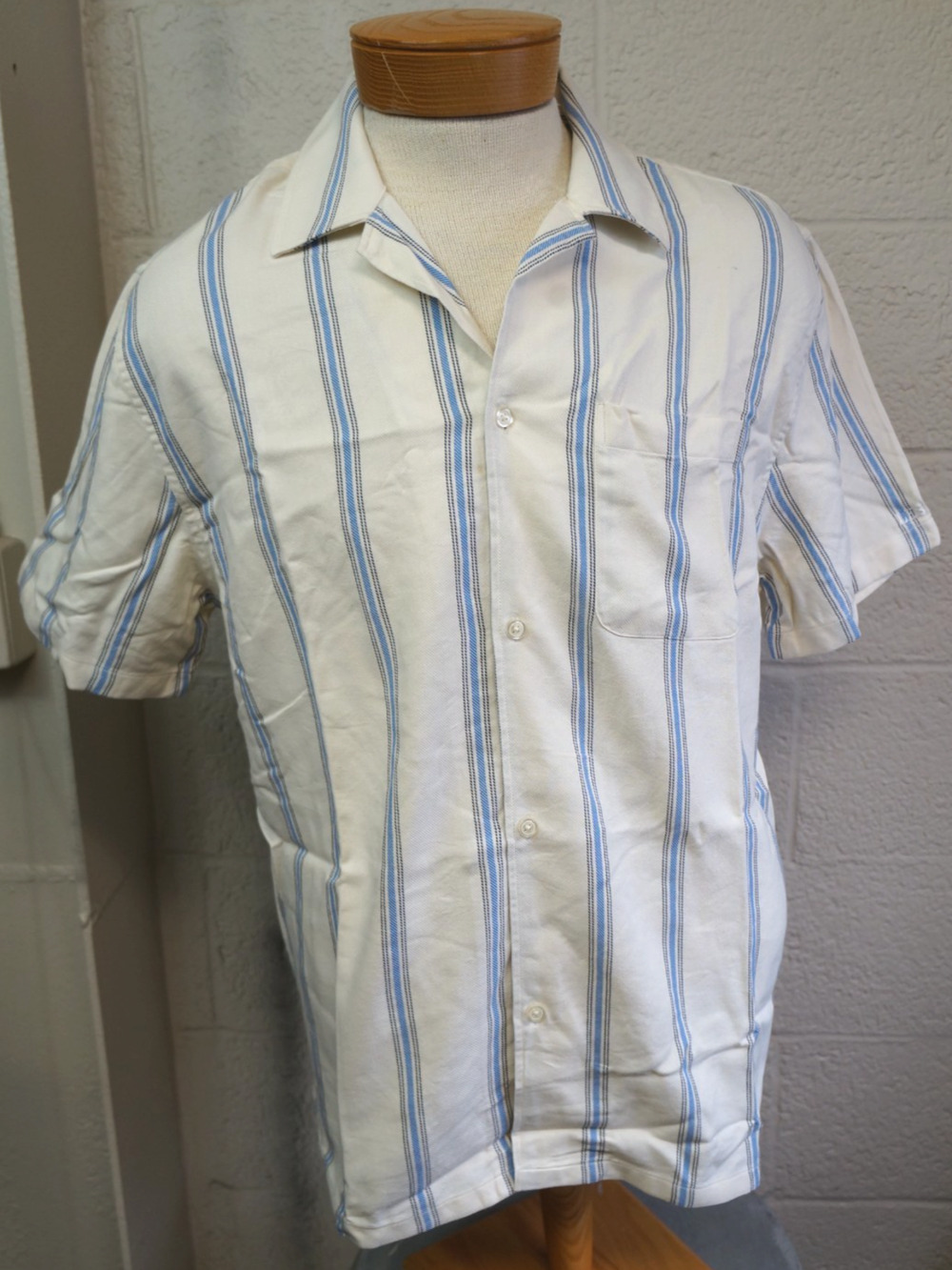 Les Deux Lawson Stripe Short Sleeve Shirt Eggnog White Blue Mens Size XL